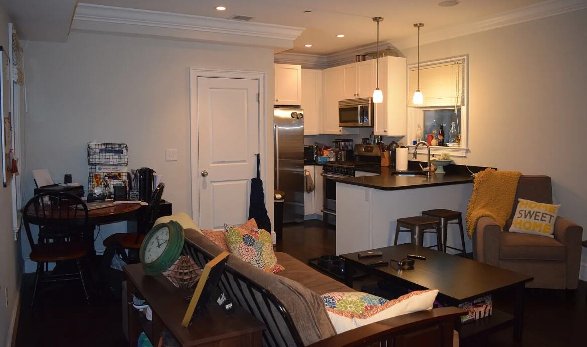 55 Middle St #2 - Photo 3 of 8