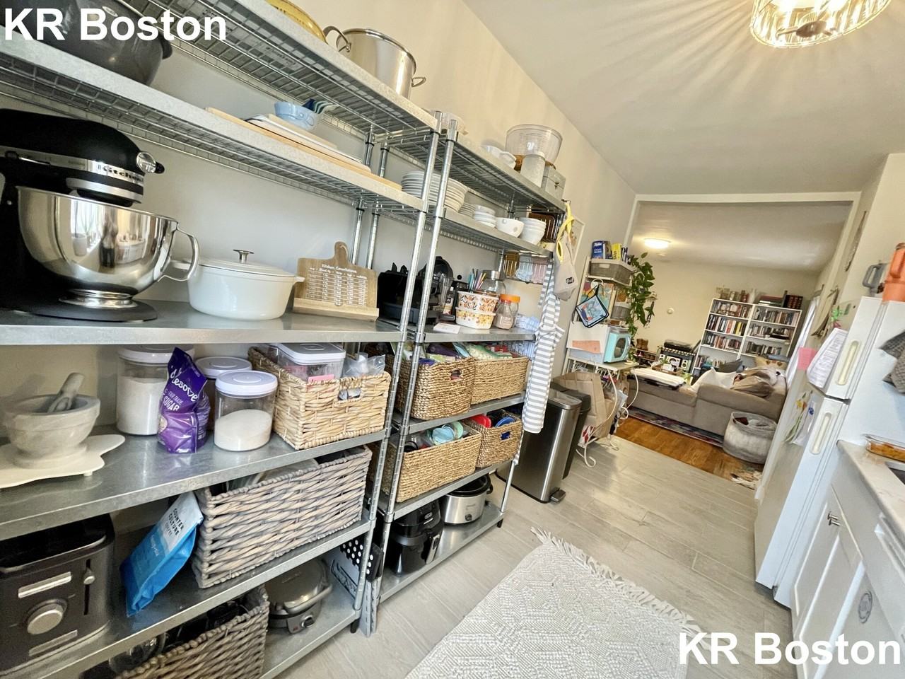 Selkirk Rd. & Chiswick Rd #10 - Photo 4 of 26