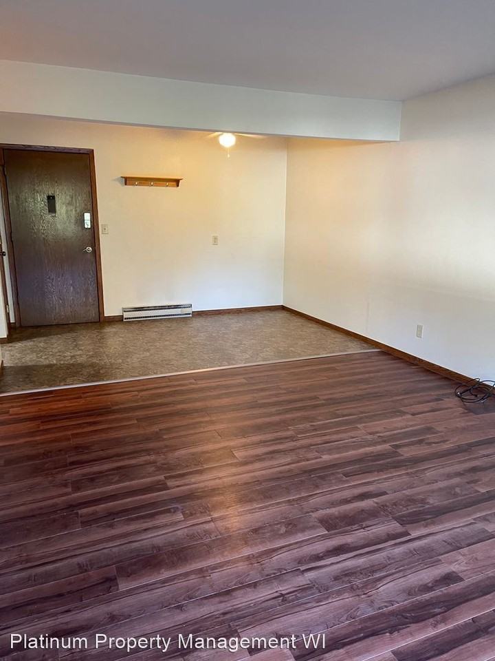 1967 Thomas St - Photo 2 of 2