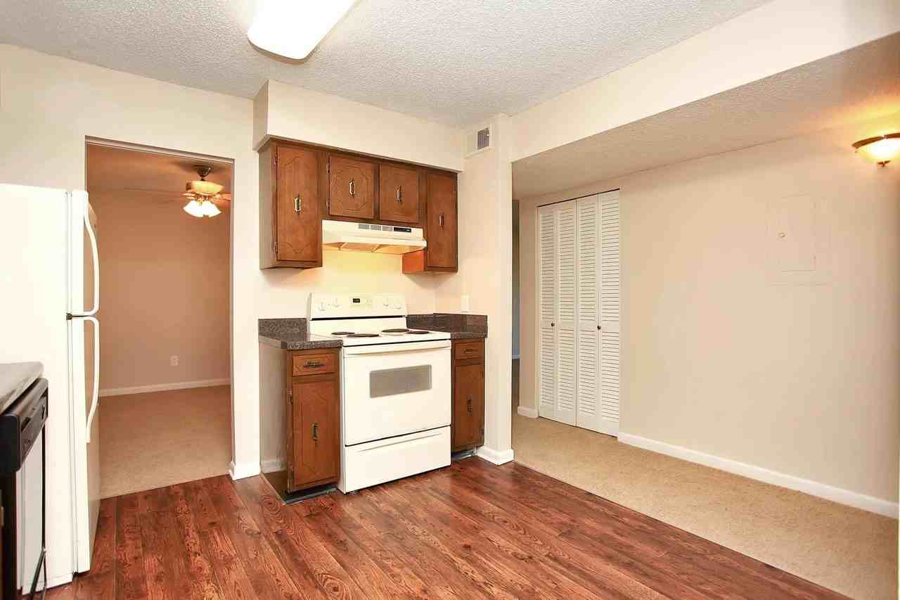 Nottingham Apartments 228 Sanders Ferry Rd, Hendersonville, TN 37075