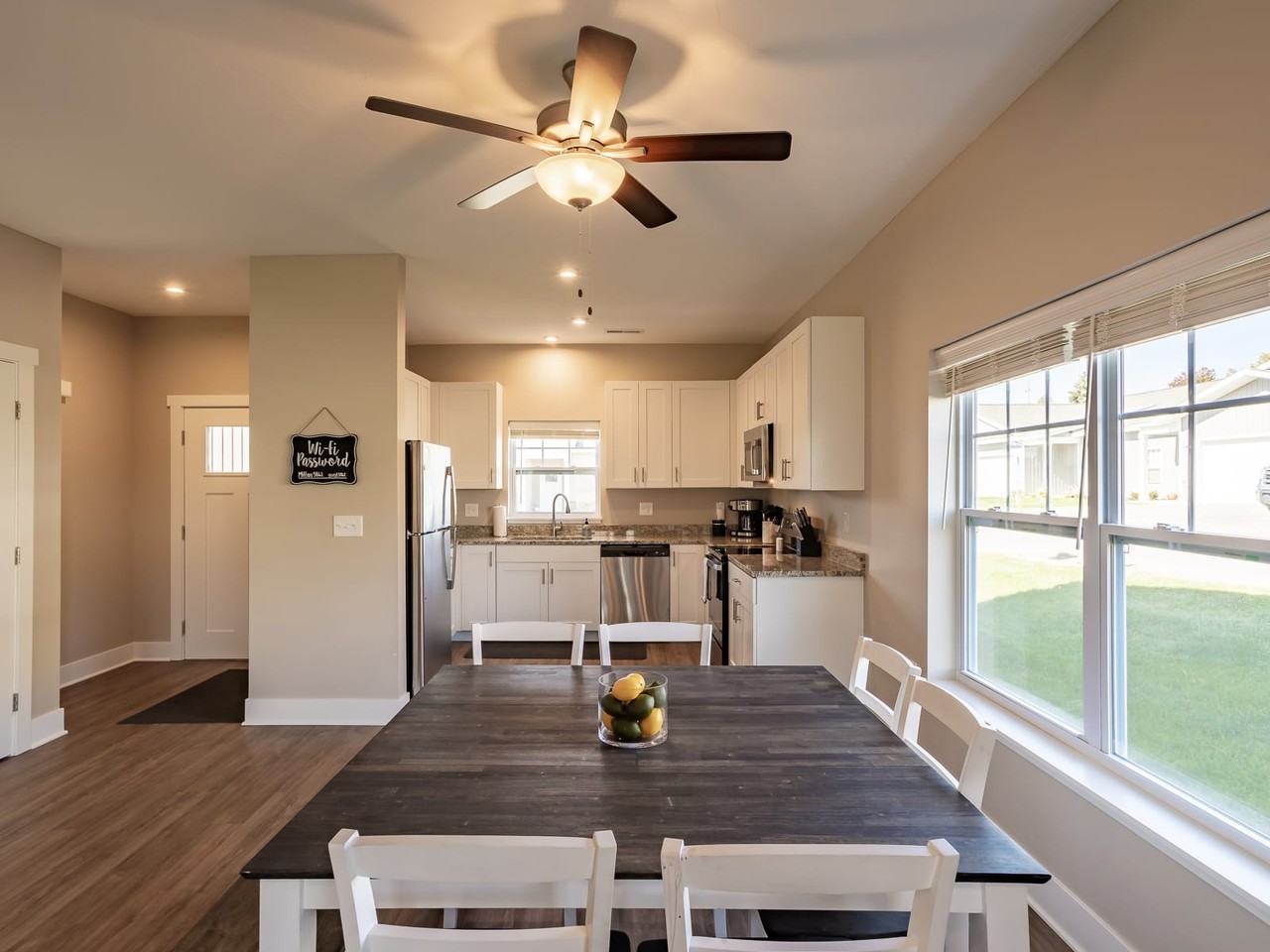 5856 Zinfandel Avenue - Photo 3 of 18