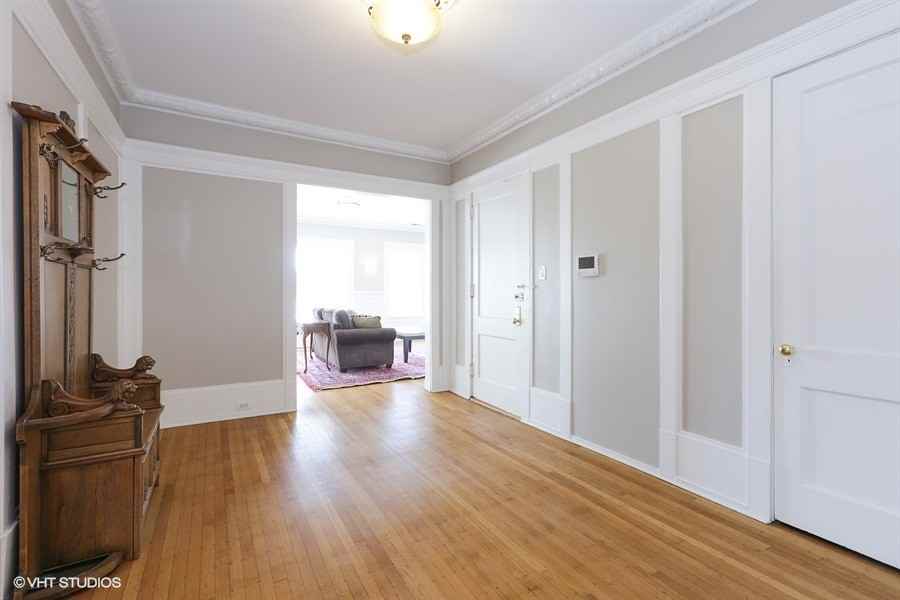 South South Ellis Avenue #3S - Photo 3 of 9