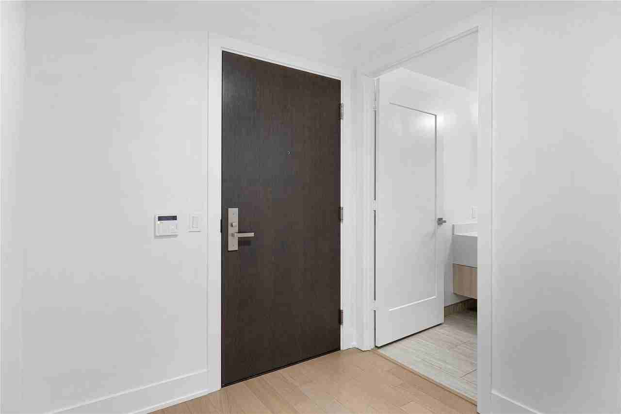 6 Jackes Avenue - Photo 2 of 24