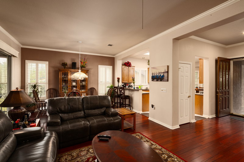 107 Yaupon Ln - Photo 3 of 29