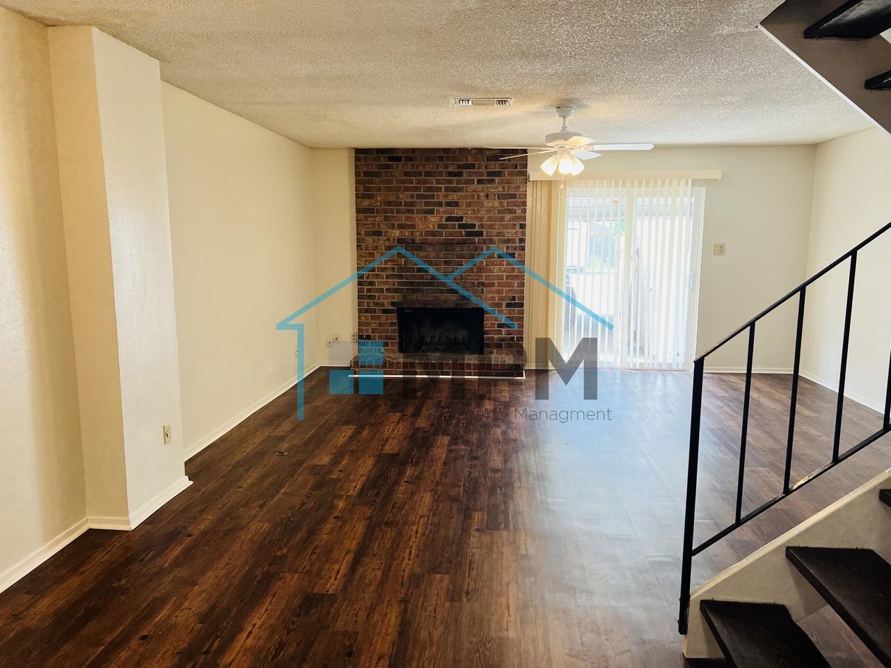 7 Briarwood Cir #1 - Photo 2 of 13