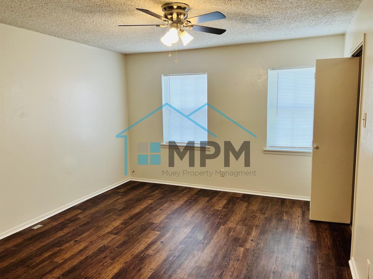 7 Briarwood Cir #1 - Photo 5 of 13