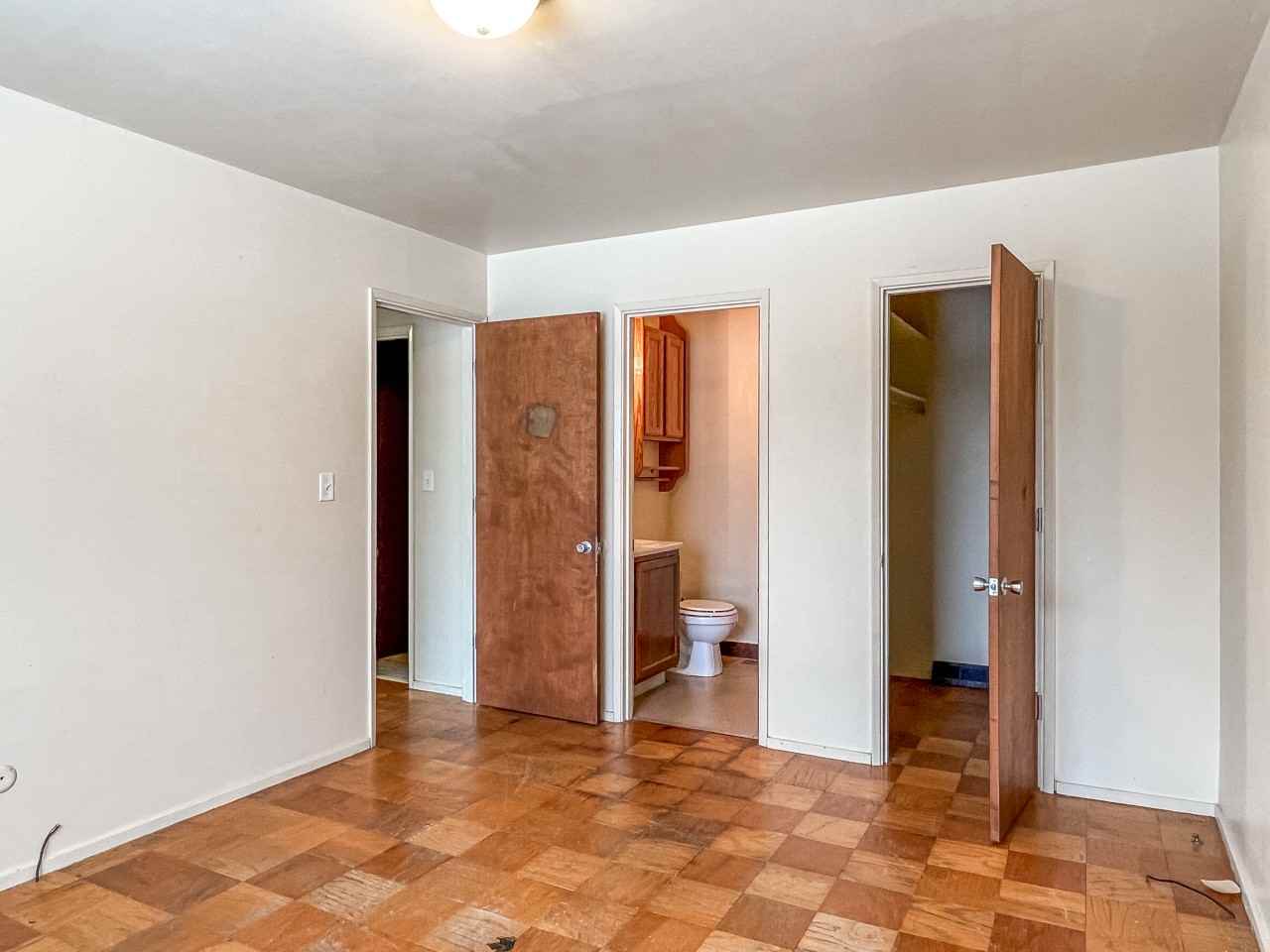 653 Hercules St #1 - Photo 3 of 12