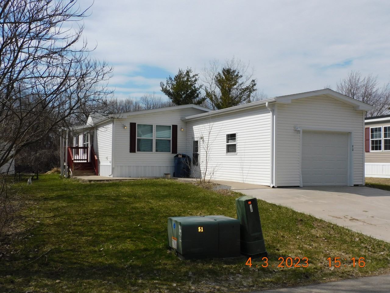 3450 Howard Rd - Photo 3 of 17
