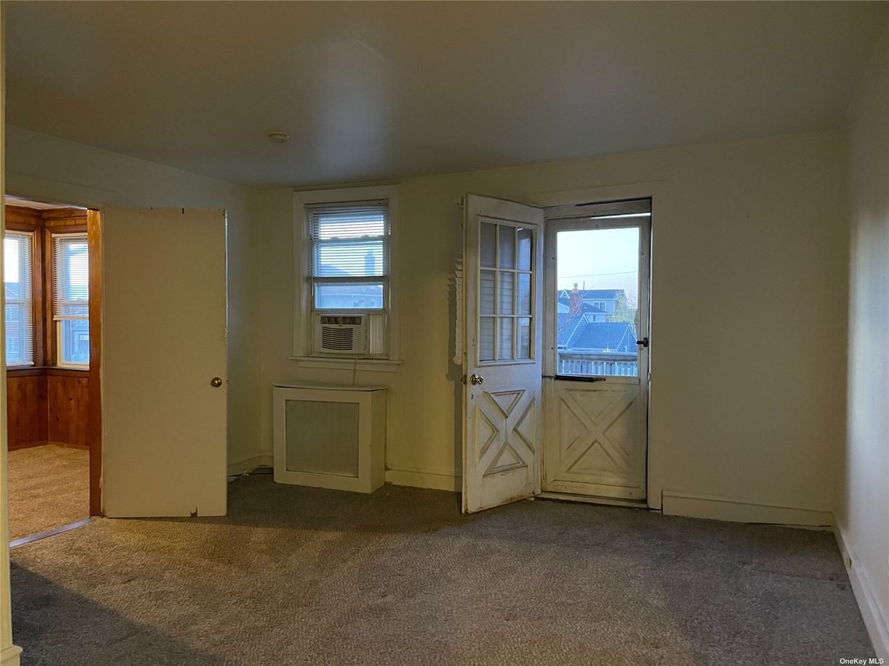 622 W Penn St - Photo 3 of 10