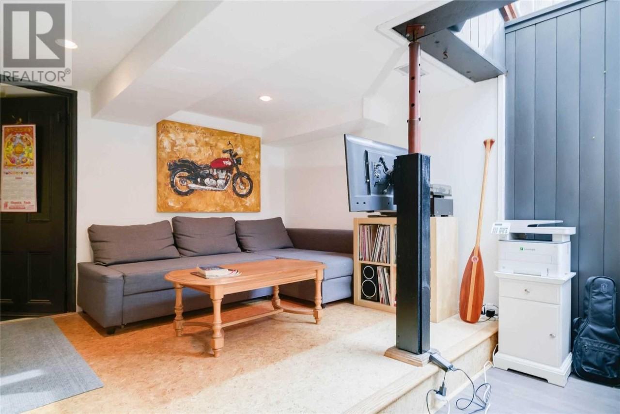 200 Robert Street - Photo 4 of 9