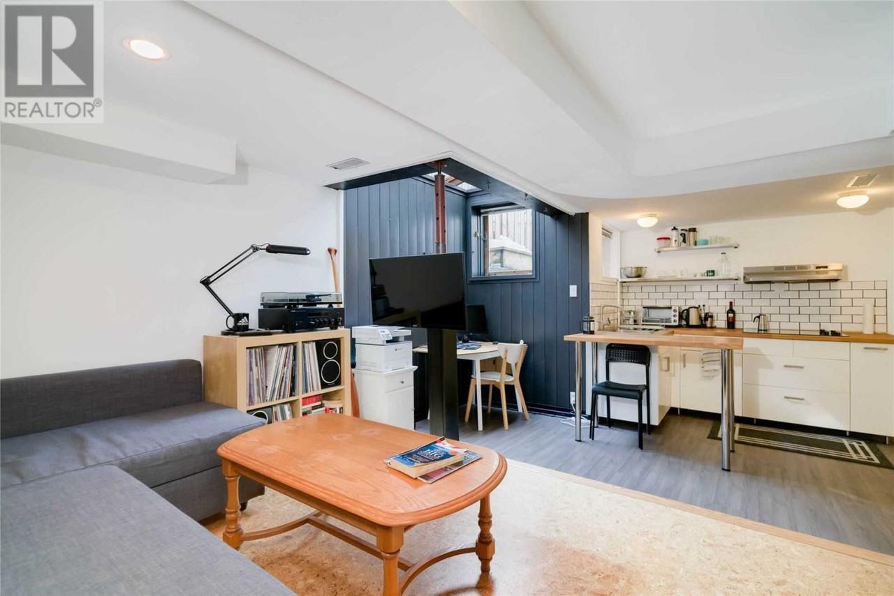 200 Robert Street - Photo 2 of 9