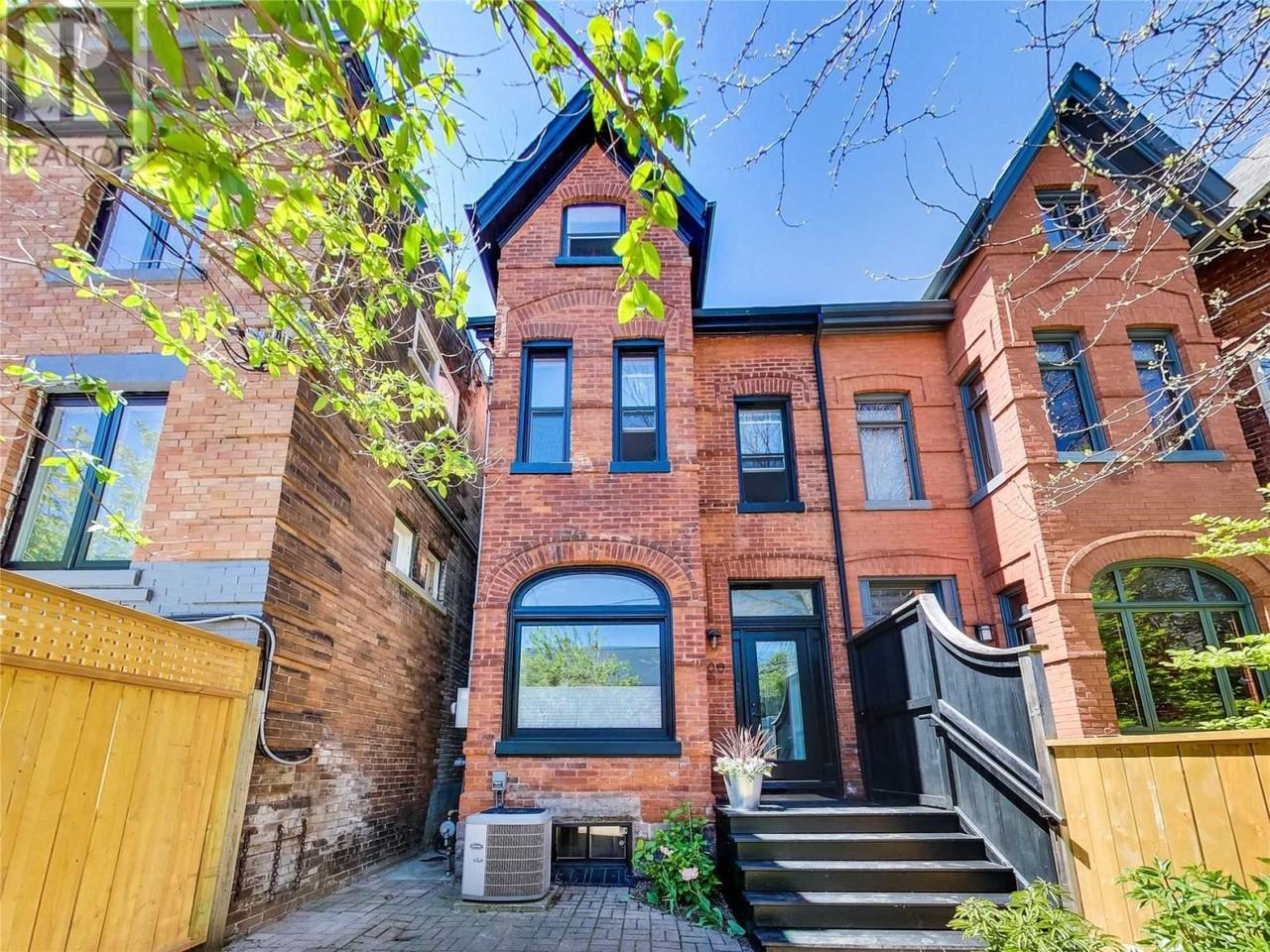 200 Robert Street - Photo 5 of 9