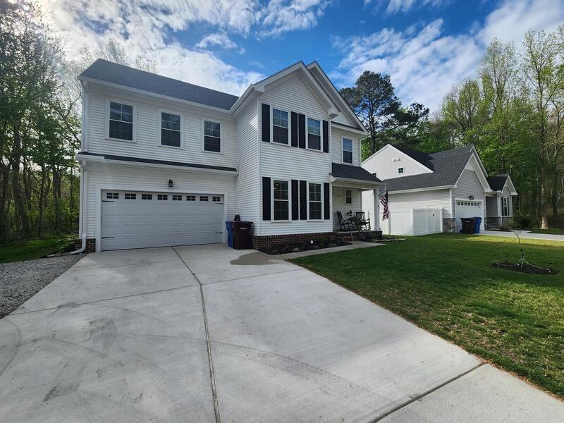 2027 Shipyard Rd - Photo 2 of 38