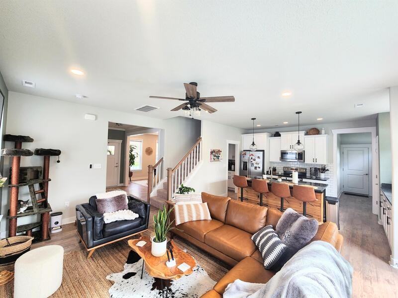 2027 Shipyard Rd - Photo 3 of 38