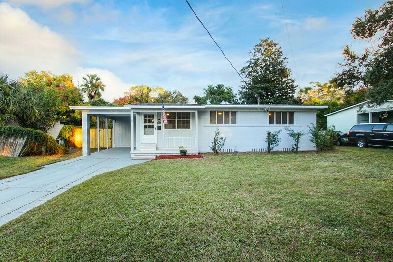 1807 Shelton Rd - Photo 3 of 32