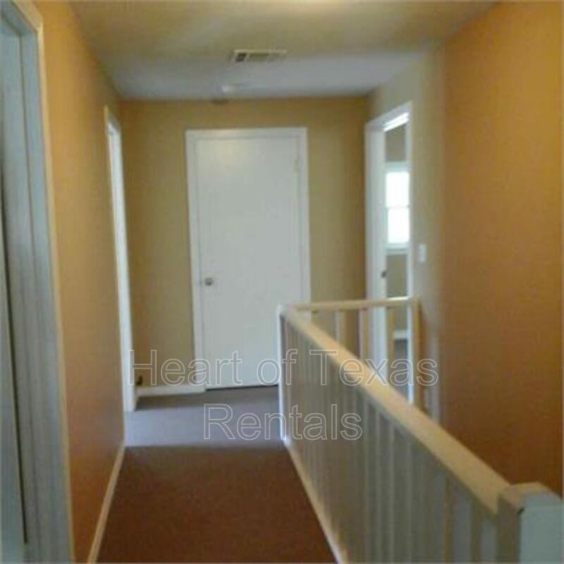 107 N Avenue J - Photo 2 of 12