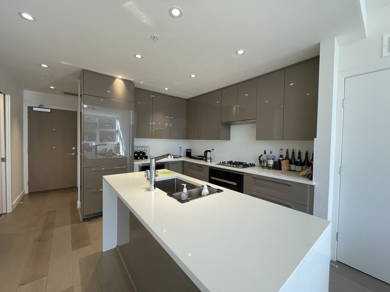 5289 Cambie Street #102 - Photo 2 of 13
