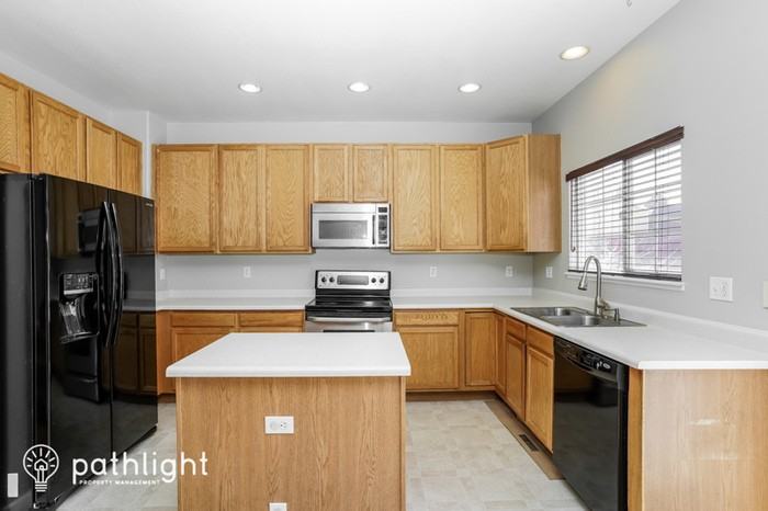 5416 Cindy River Dr - Photo 3 of 19