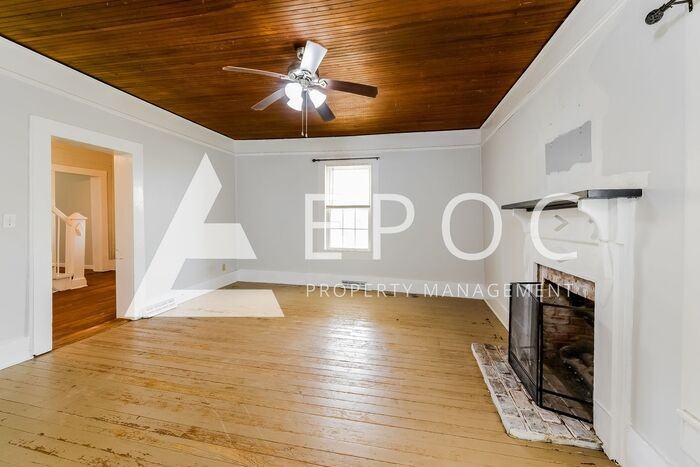 1101 Piney Mountain Rd - Photo 3 of 15