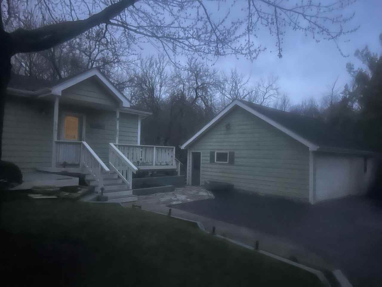 2S420 Madison St - Photo 2 of 18