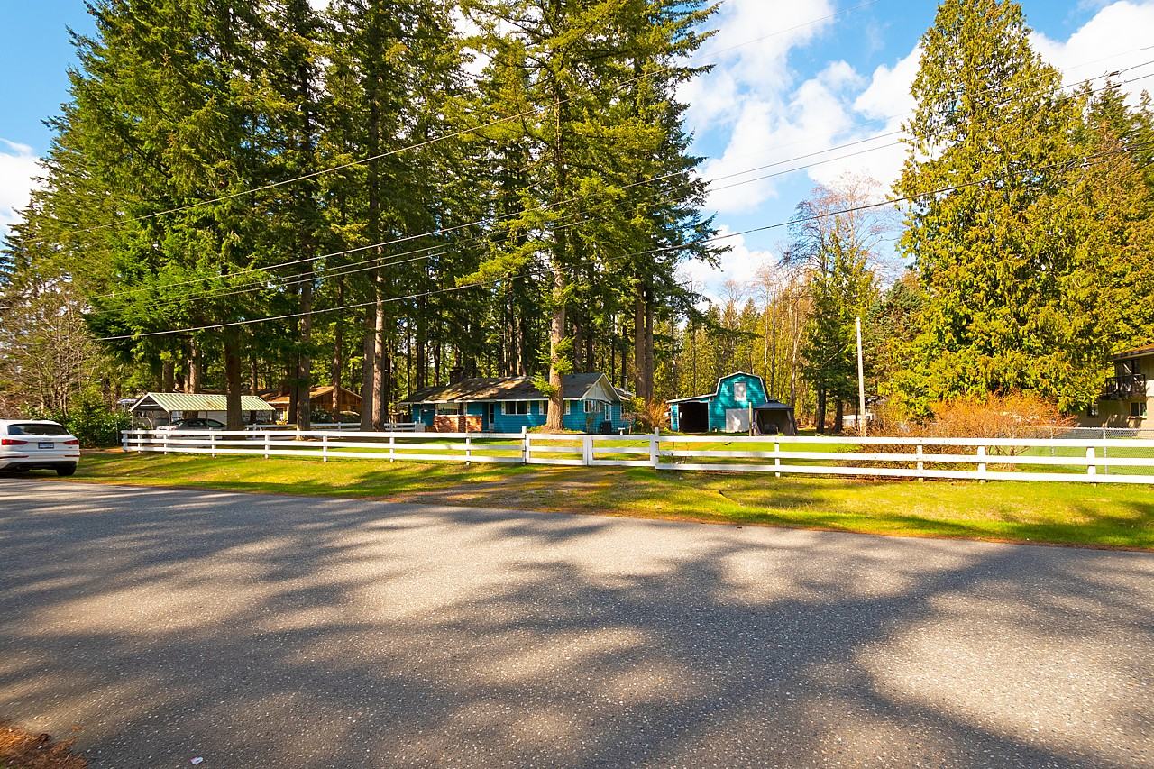 25167 53 Avenue - Photo 2 of 28