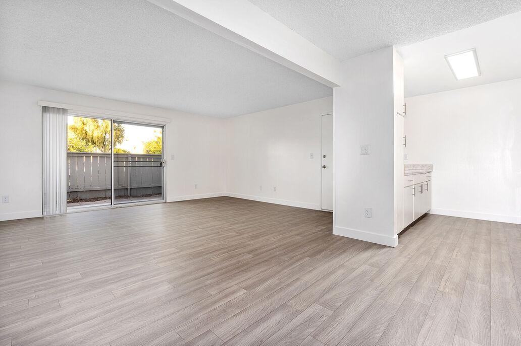 310 S Anza St - Photo 2 of 16