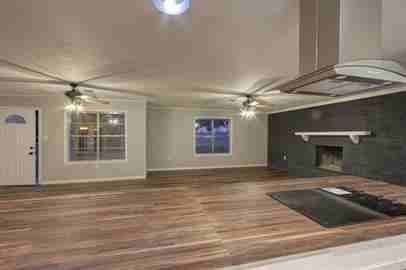 2827 Circle Dr - Photo 3 of 50