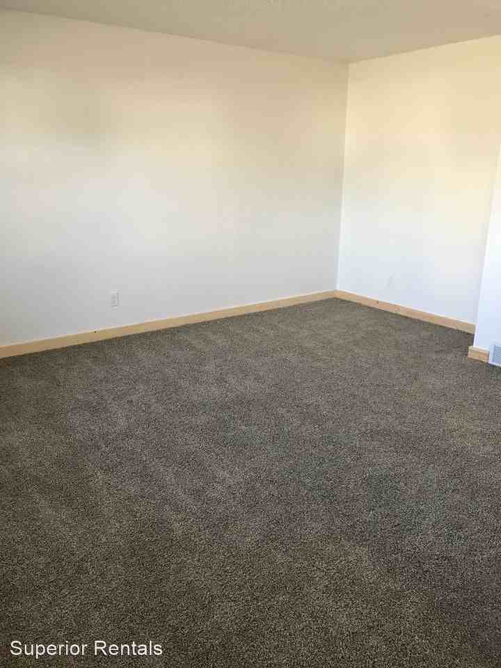 403 Melody Lane - Photo 3 of 10