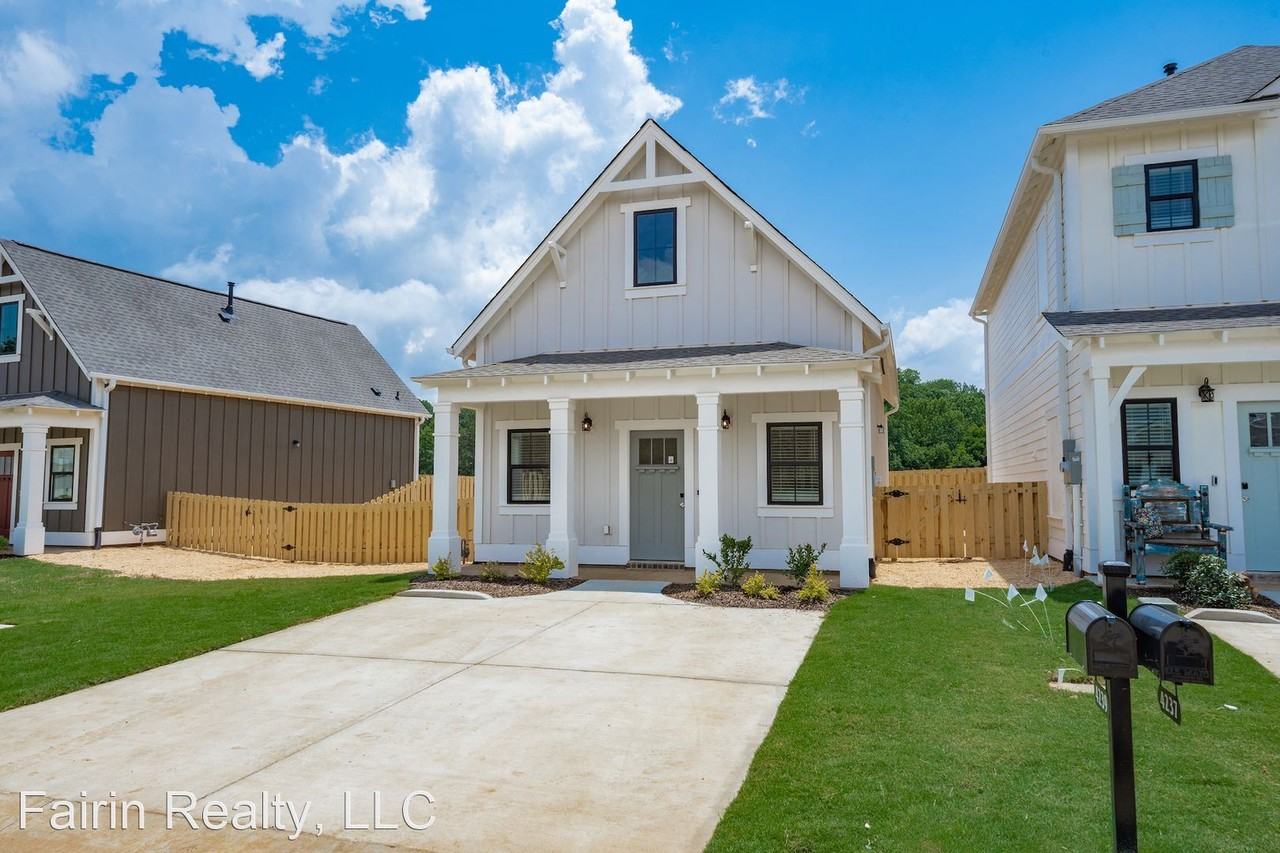 4239 Brevard Blvd - Photo 2 of 16