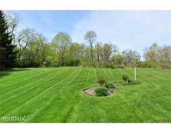 173 Main St - Photo 3 of 6