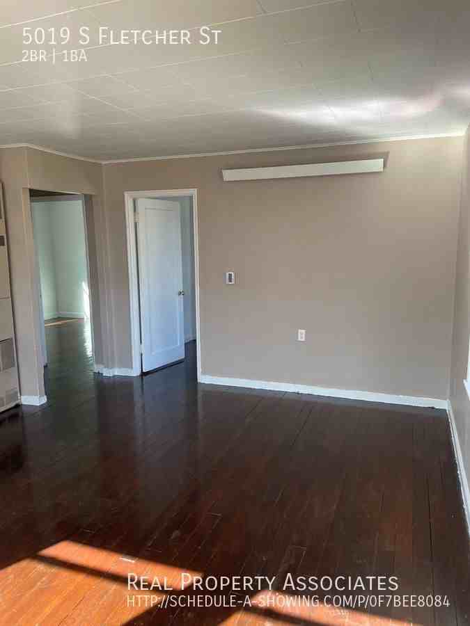 5019 S Fletcher St - Photo 3 of 10