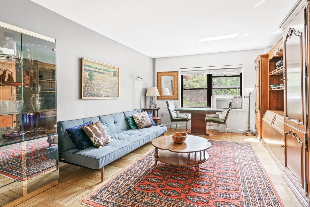 180 W Houston St #4E