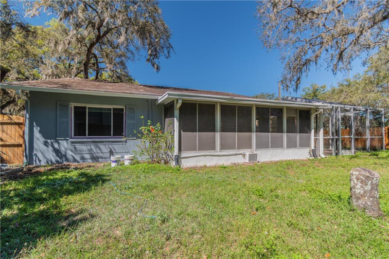 14729 Tall Tree Dr - Photo 2 of 26