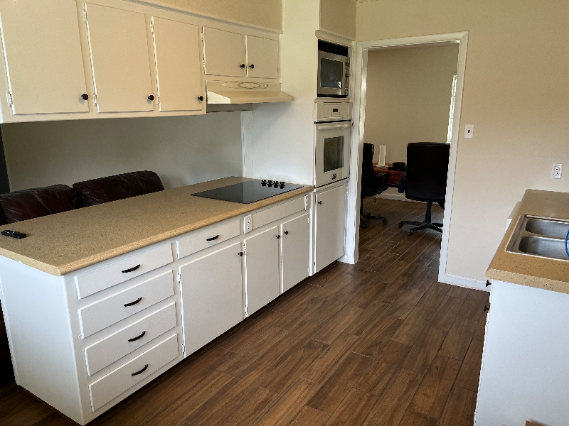 408 Sheffield Dr - Photo 6 of 24