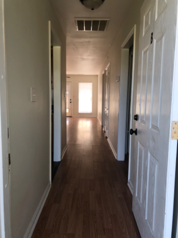 413 Shady Lane Dr Sw #B - Photo 2 of 9