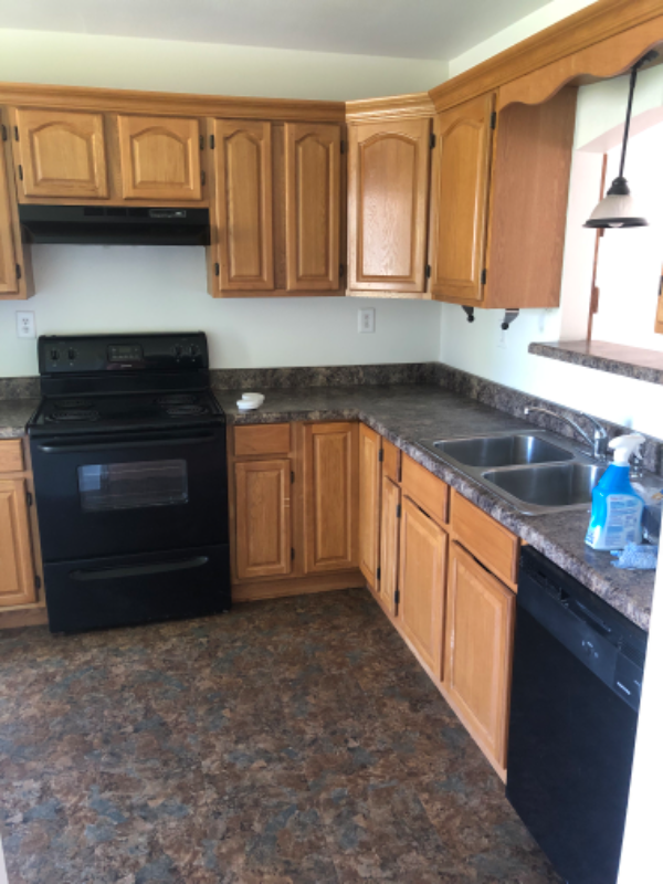 413 Shady Lane Dr Sw #B - Photo 3 of 9