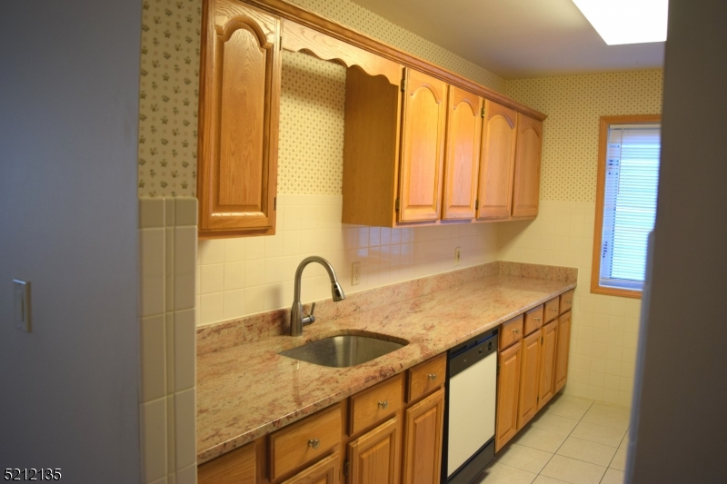 59 Sunrise Dr - Photo 2 of 14