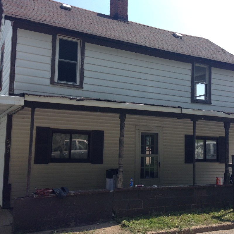 542 N 8th St - Photo 2 of 8