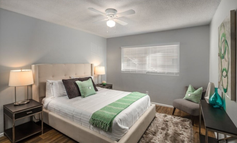 4479 Menlo Ave - Photo 3 of 13