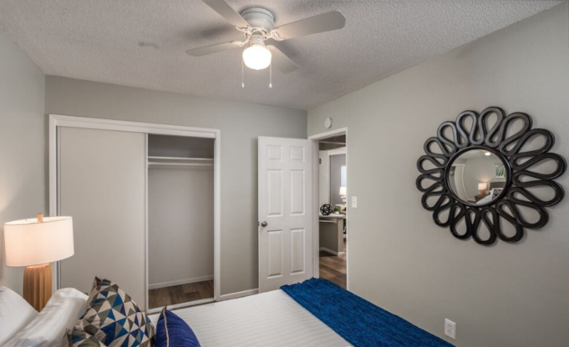 4479 Menlo Ave - Photo 5 of 13