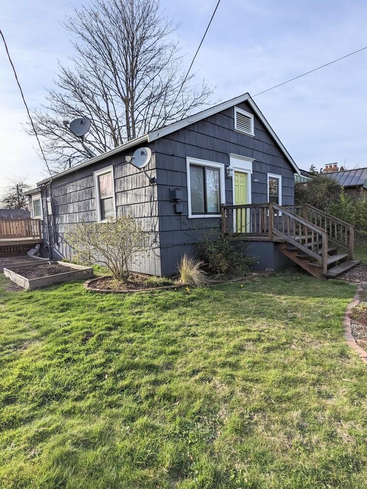 8445 55th Ave S #1 - Photo 2 of 20