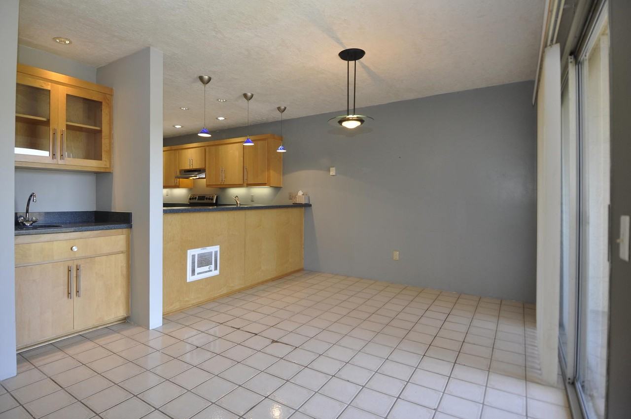 4022 Layang Layang Cir #1 - Photo 7 of 50