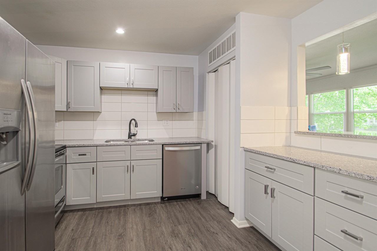 10810 Ewing Ave #1 - Photo 6 of 20