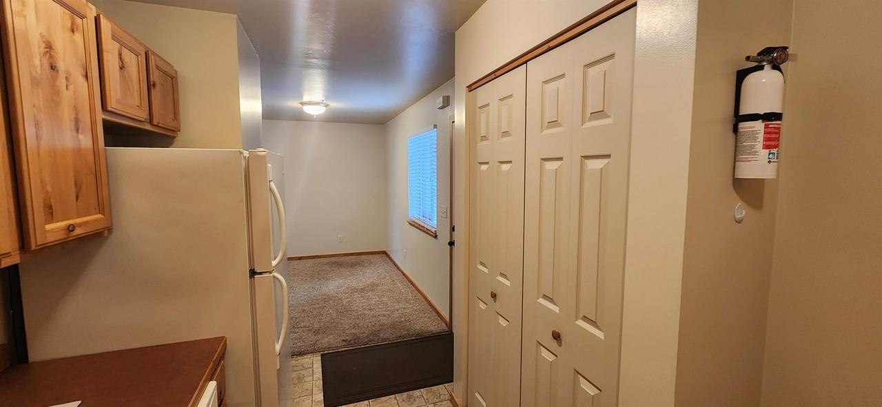 81 10th St #1 - Photo 2 of 11