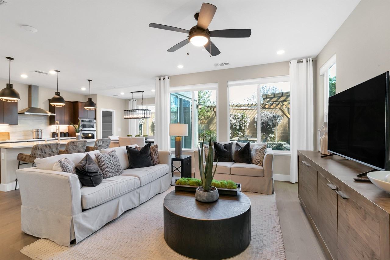 285 Bear Creek Dr #1 - Photo 3 of 41