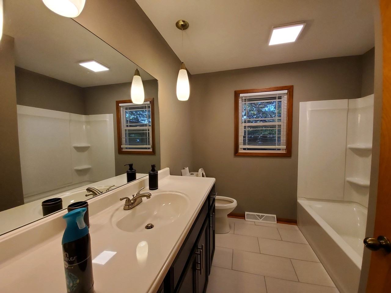 1705 Wells Dr #1 - Photo 3 of 6