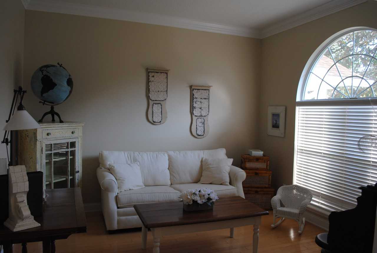 9258 Audubon Park Ln S - Photo 2 of 19