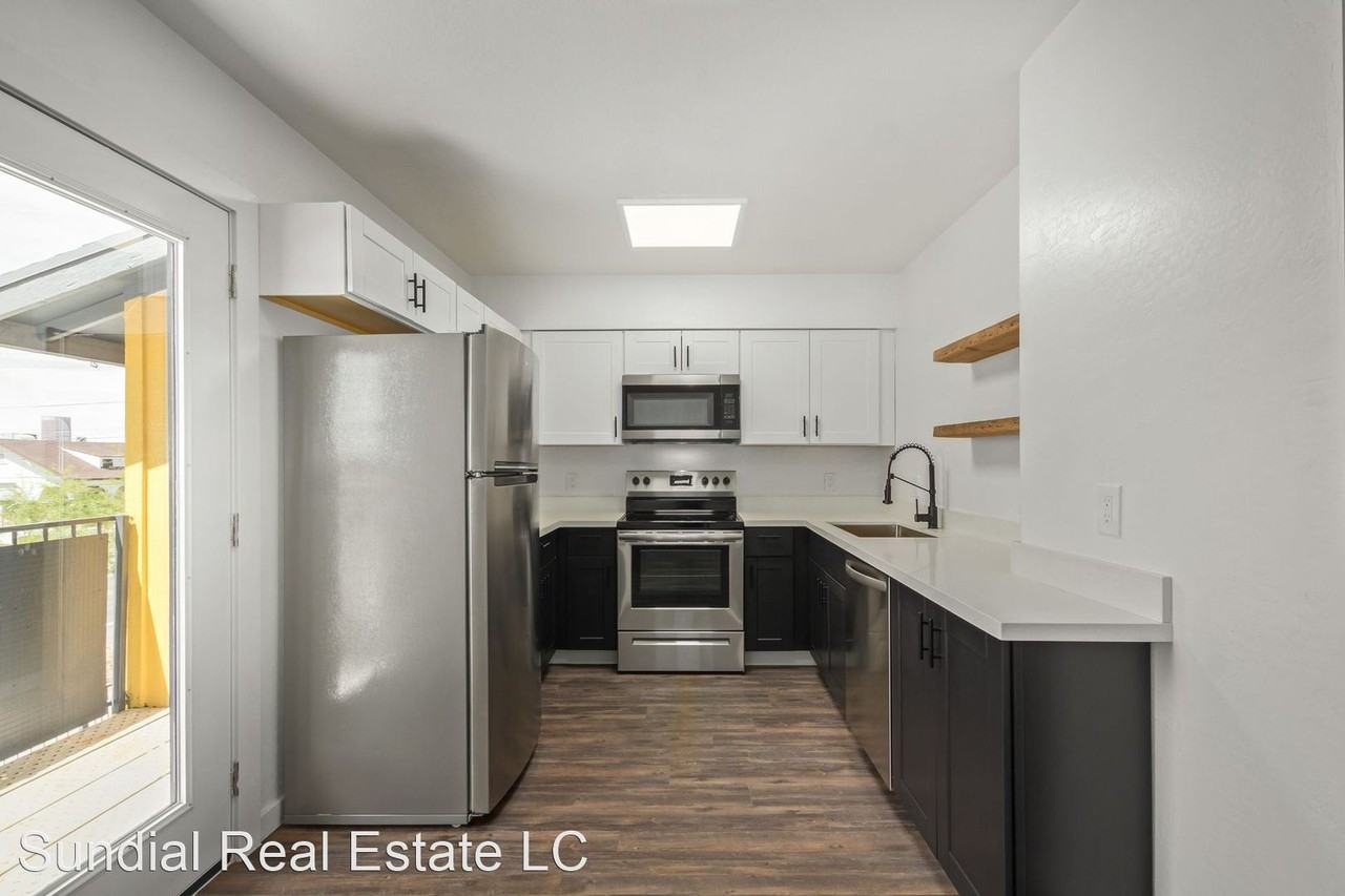 1102 E. Pierce - Photo 2 of 44