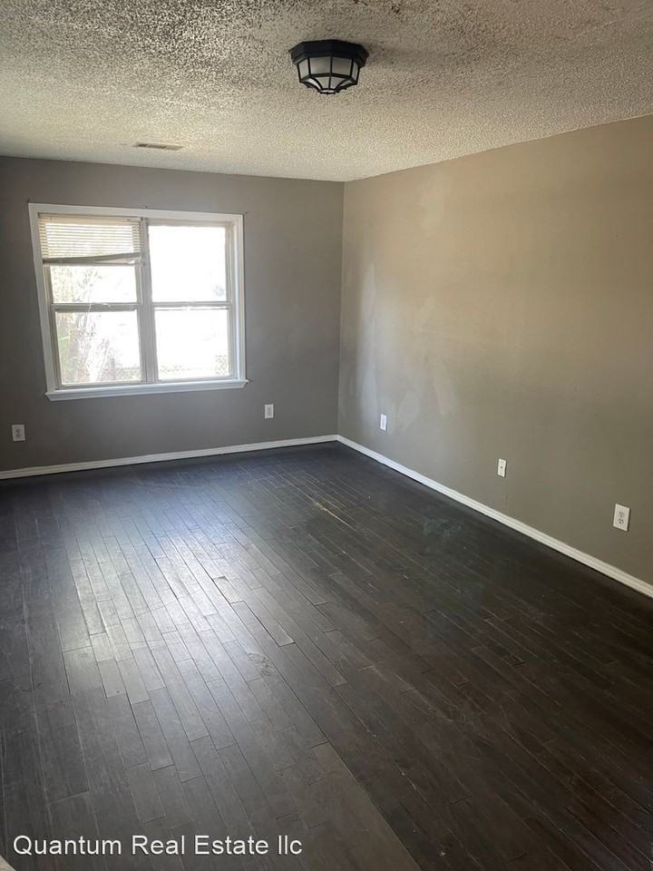 222 E Main St - Photo 3 of 9