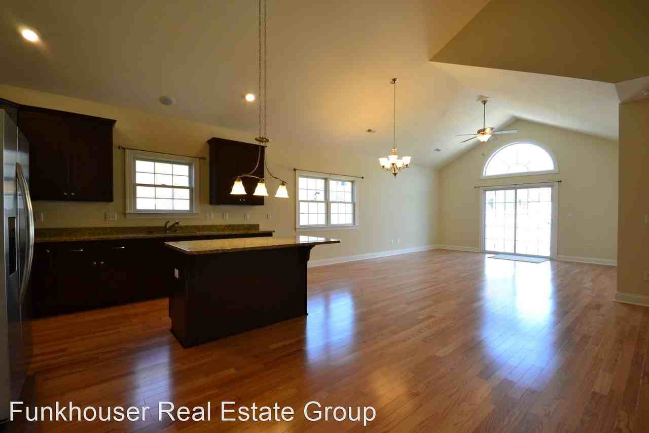 130 Berwick Dr - Photo 3 of 16